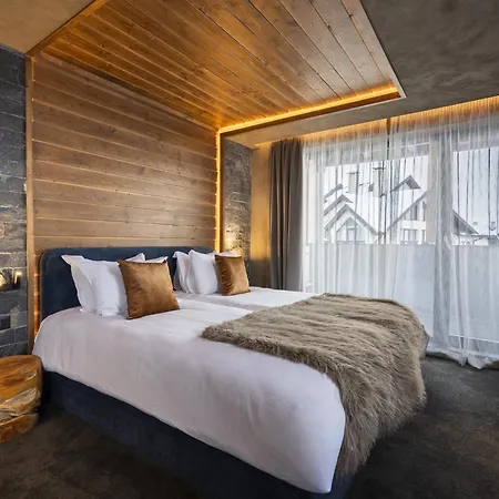 Premier Luxury Mountain