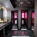 Premier Luxury Mountain