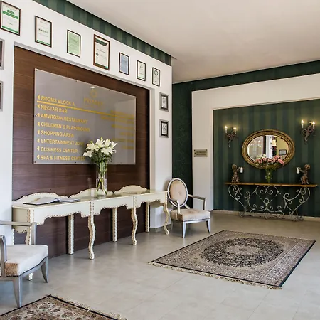 Premier Luxury Mountain 5* Bansko