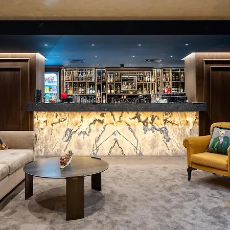 Premier Luxury Mountain Hotel