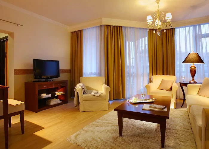 Premier Luxury Mountain